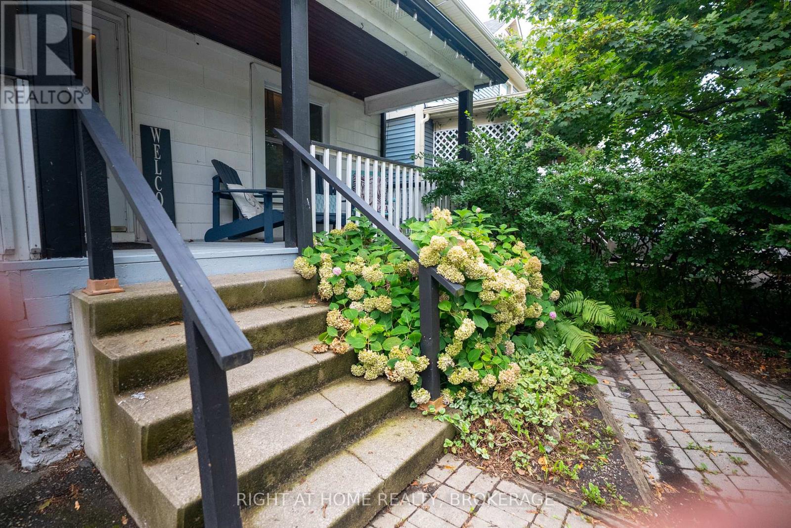 88 Chaplin Avenue, St. Catharines, Ontario  L2R 2E7 - Photo 3 - X12358318