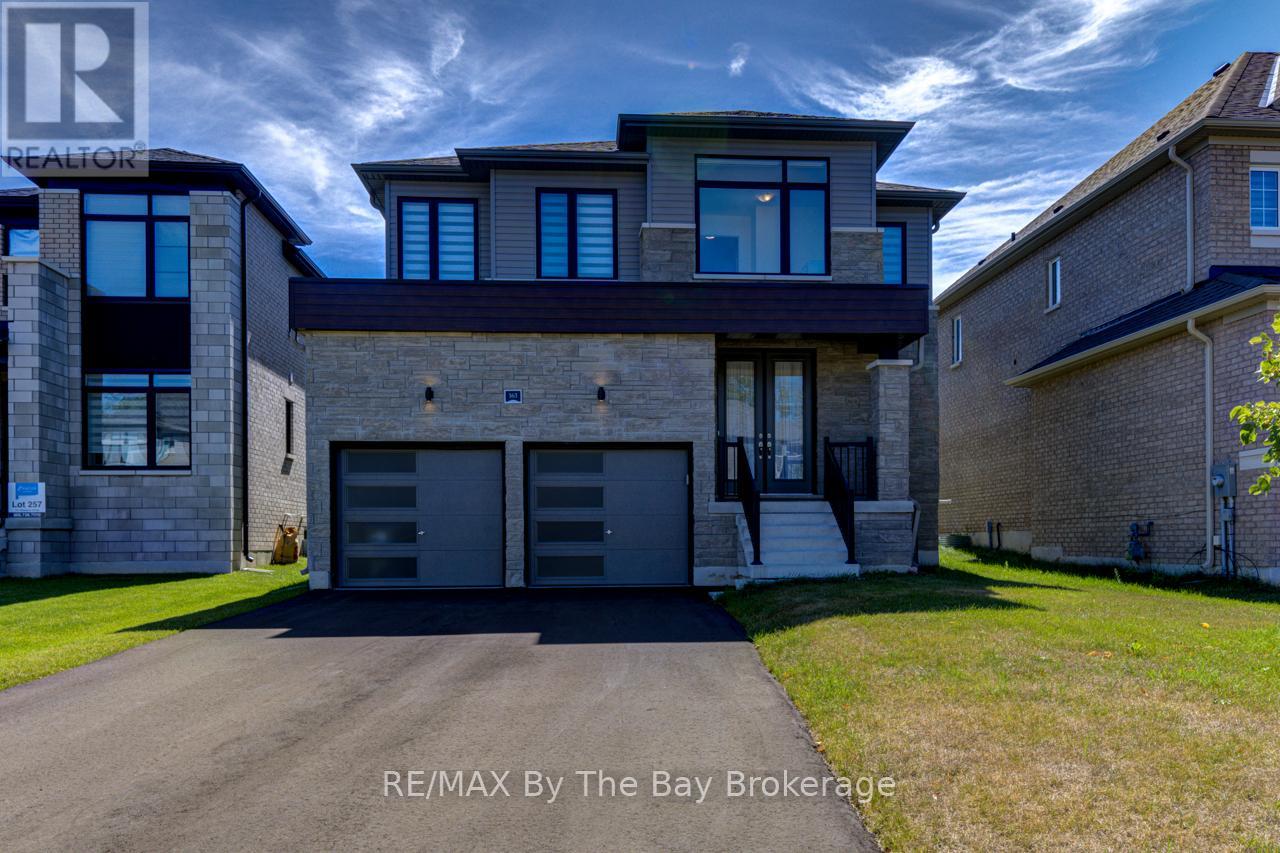 163 ROSANNE CIRCLE, Wasaga Beach, Ontario