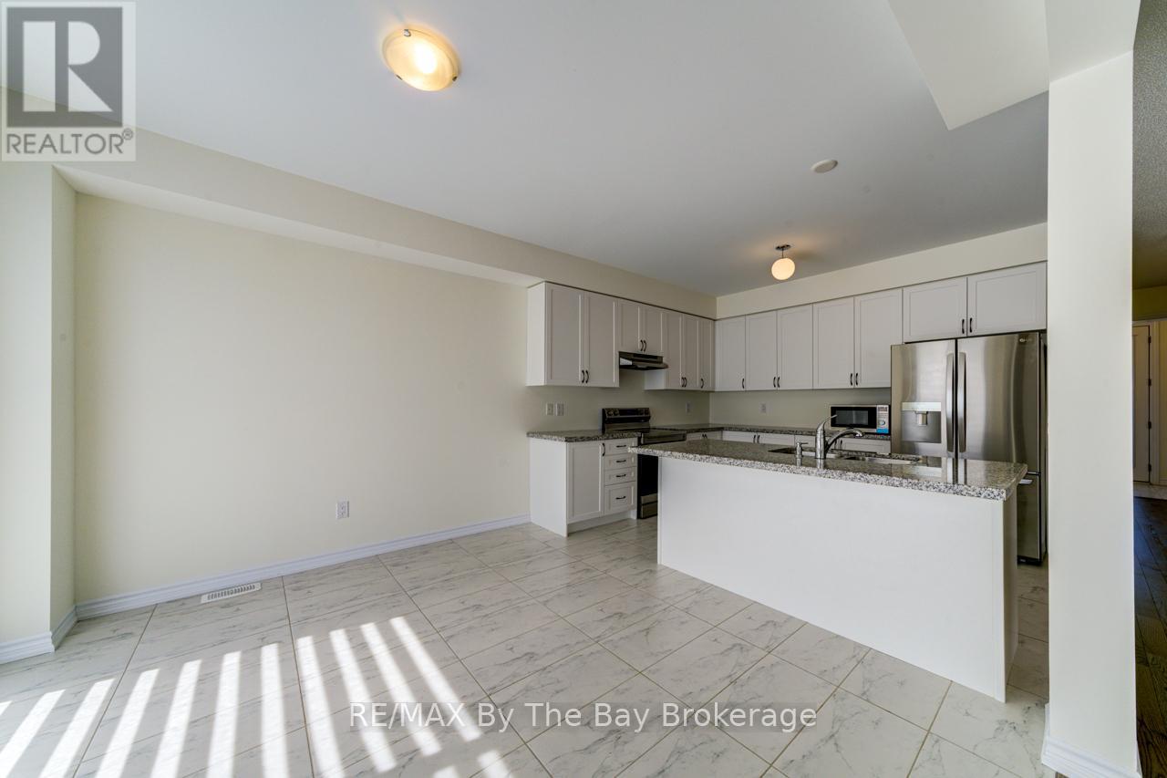 163 Rosanne Circle, Wasaga Beach, Ontario  L9Z 0N1 - Photo 10 - S12358314