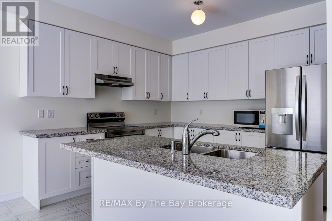 163 Rosanne Circle, Wasaga Beach, Ontario  L9Z 0N1 - Photo 11 - S12358314