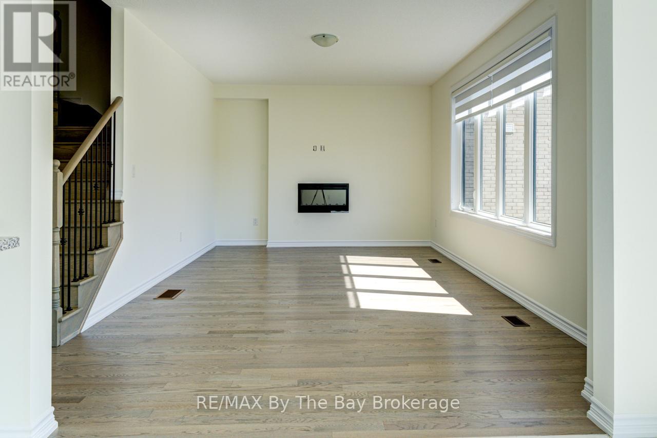 163 Rosanne Circle, Wasaga Beach, Ontario  L9Z 0N1 - Photo 18 - S12358314
