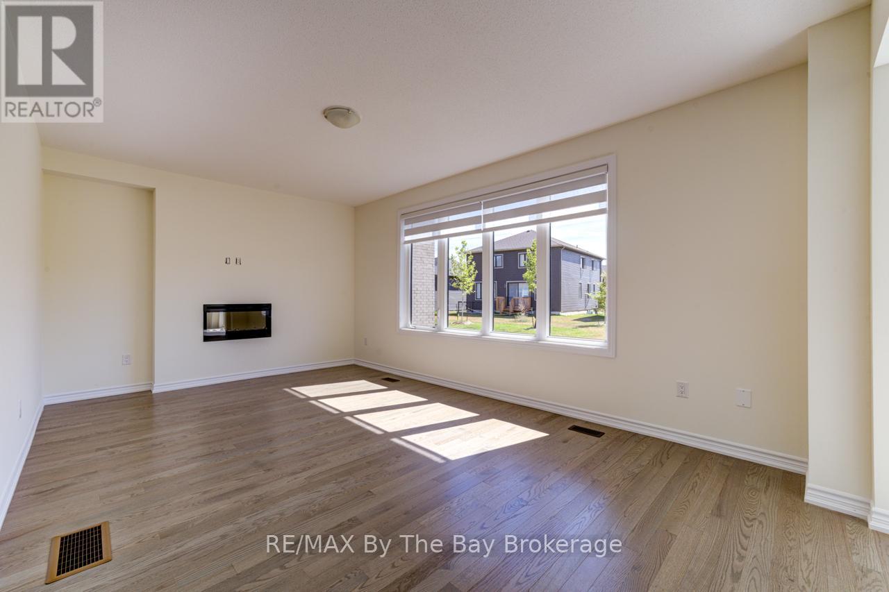 163 Rosanne Circle, Wasaga Beach, Ontario  L9Z 0N1 - Photo 19 - S12358314