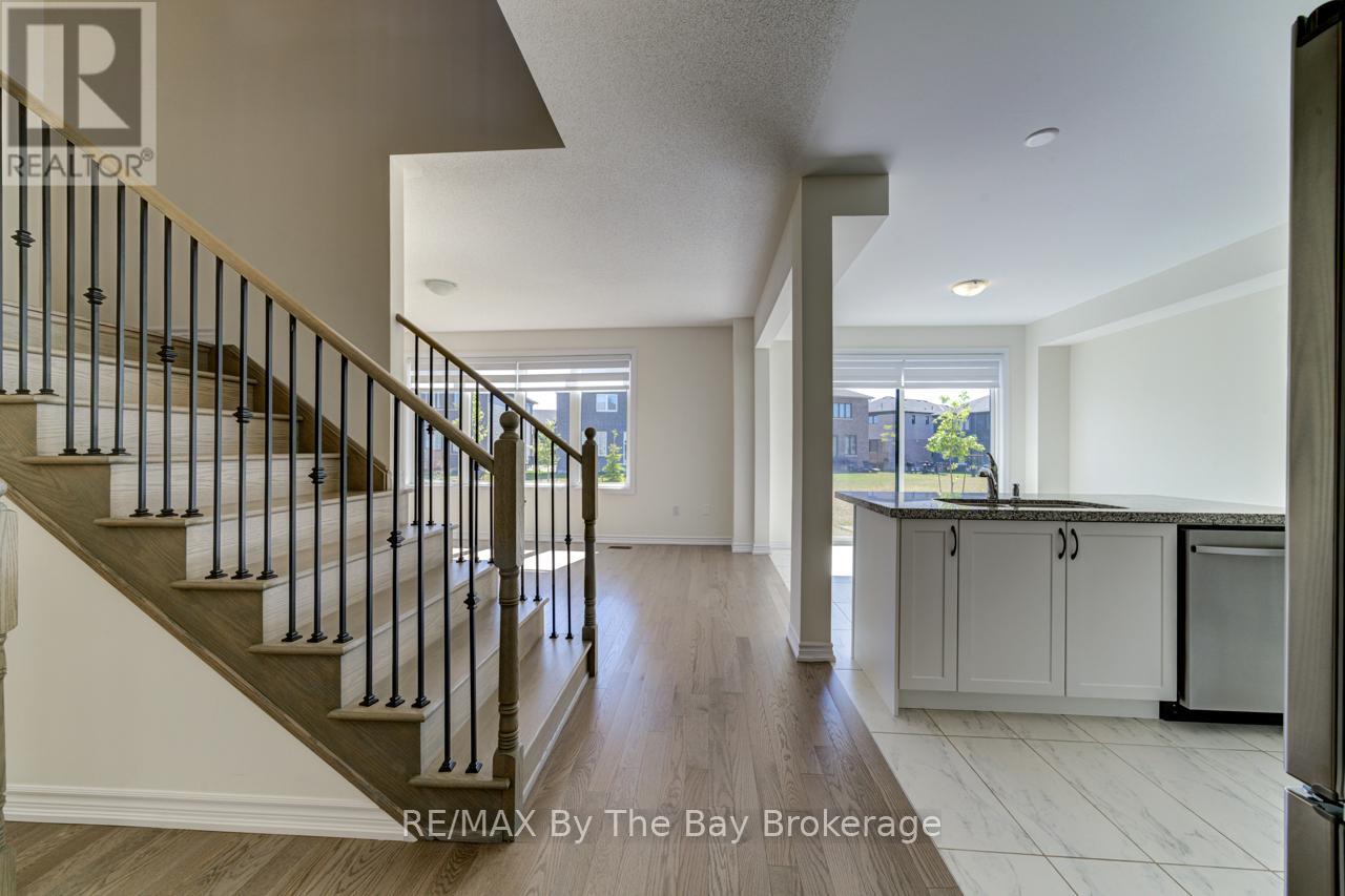 163 Rosanne Circle, Wasaga Beach, Ontario  L9Z 0N1 - Photo 24 - S12358314