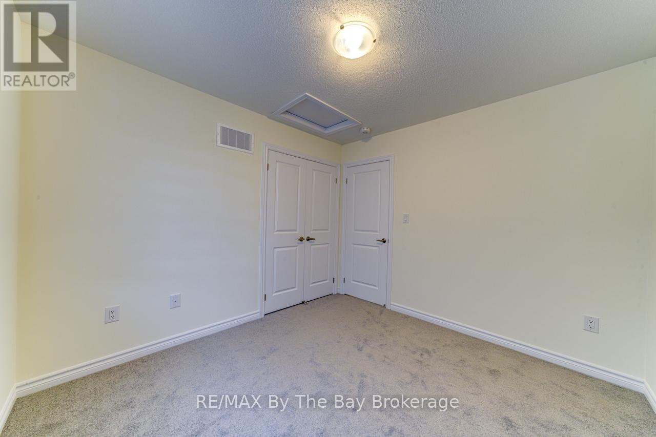 163 Rosanne Circle, Wasaga Beach, Ontario  L9Z 0N1 - Photo 36 - S12358314