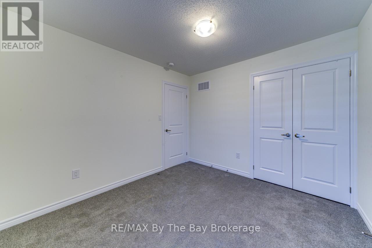 163 Rosanne Circle, Wasaga Beach, Ontario  L9Z 0N1 - Photo 39 - S12358314