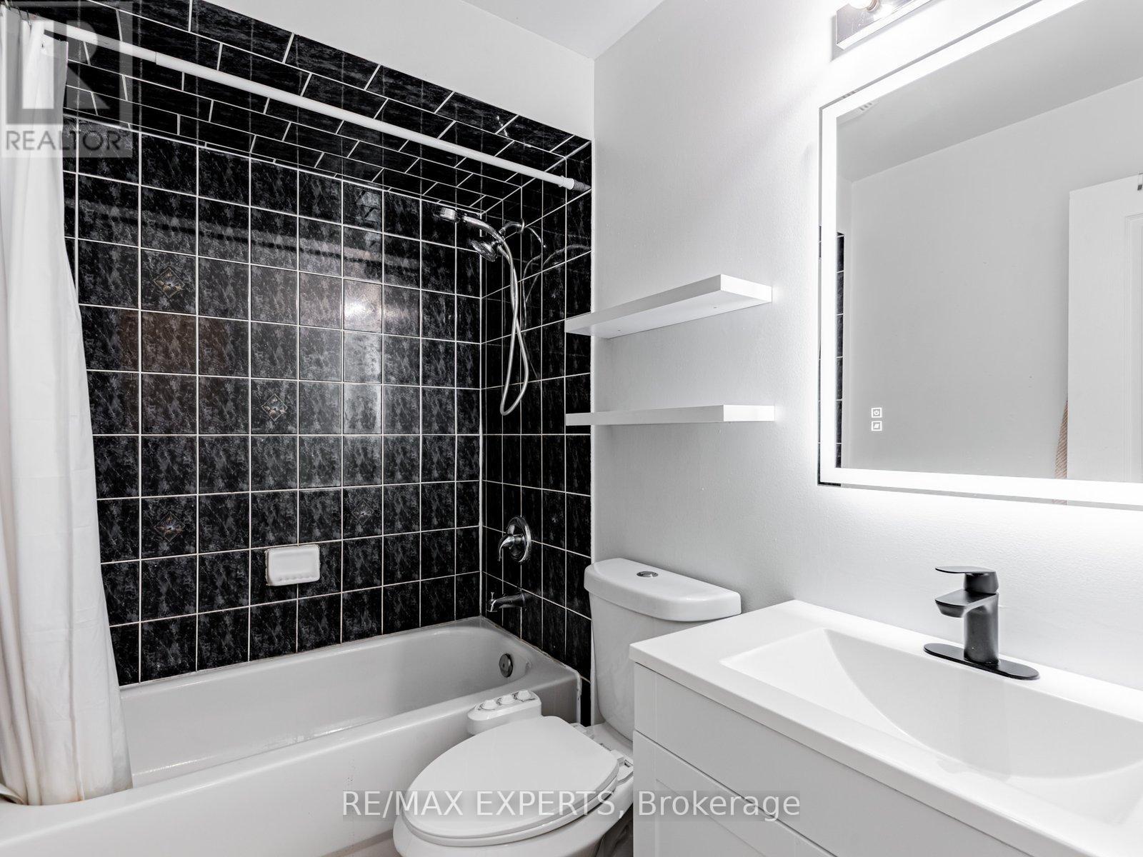 63 Rainbow Valley Crescent, Markham, Ontario  L6E 1M2 - Photo 19 - N12358293