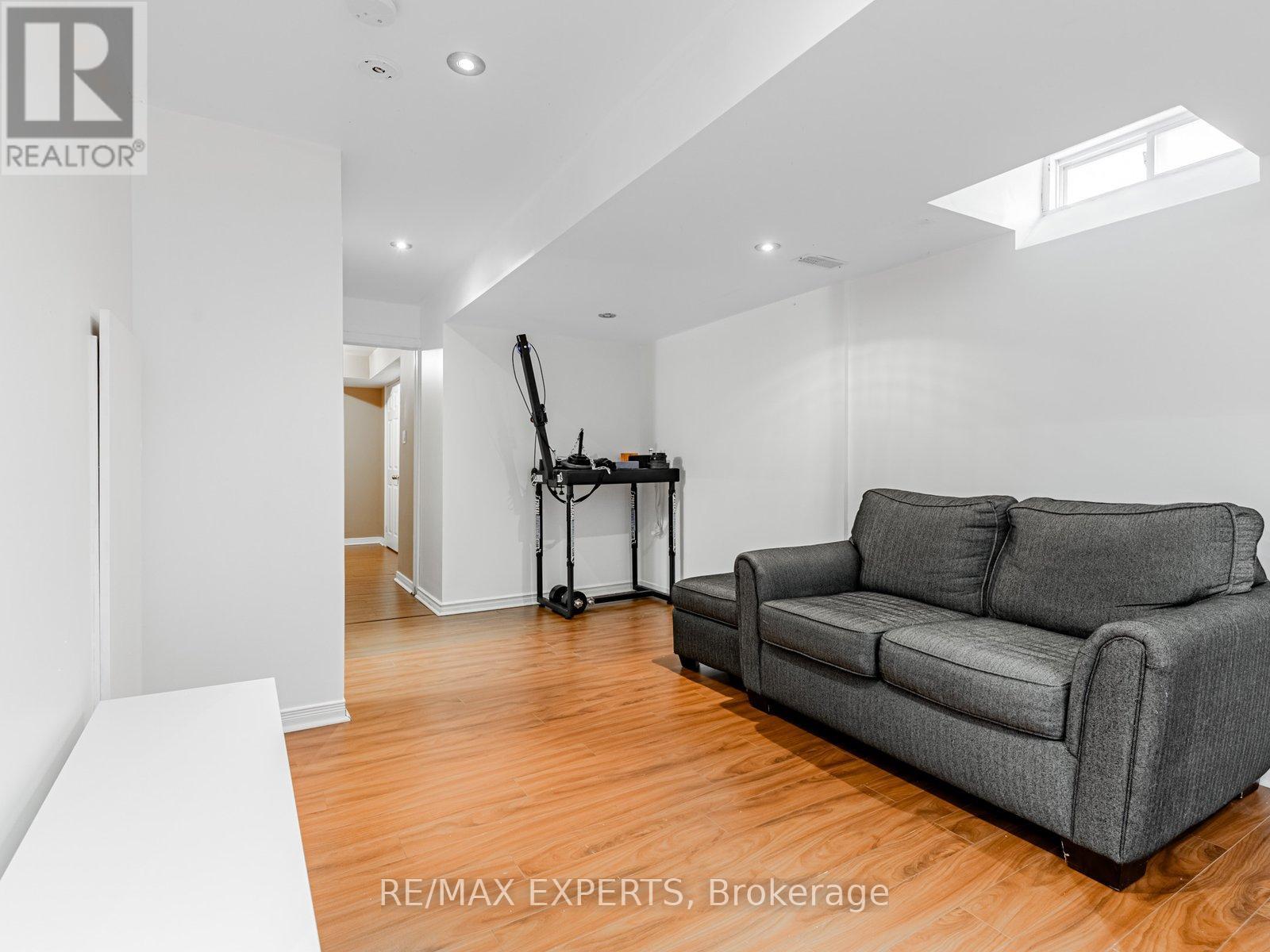 63 Rainbow Valley Crescent, Markham, Ontario  L6E 1M2 - Photo 30 - N12358293