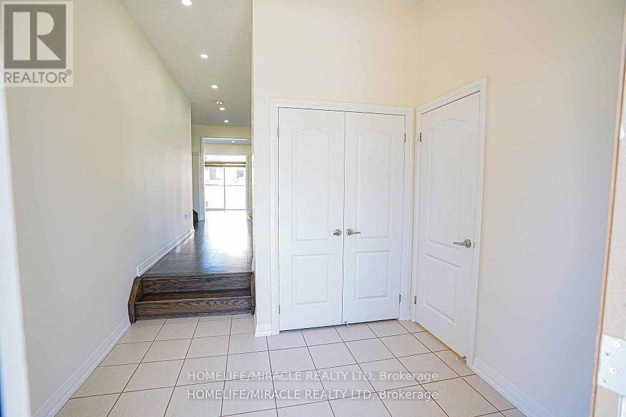 Property at 35 DREW BROWN BOULEVARD image 4