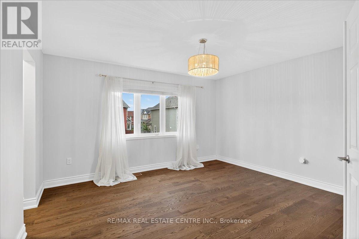 980 Clark Boulevard, Milton, Ontario  L9T 6P6 - Photo 18 - W12358309