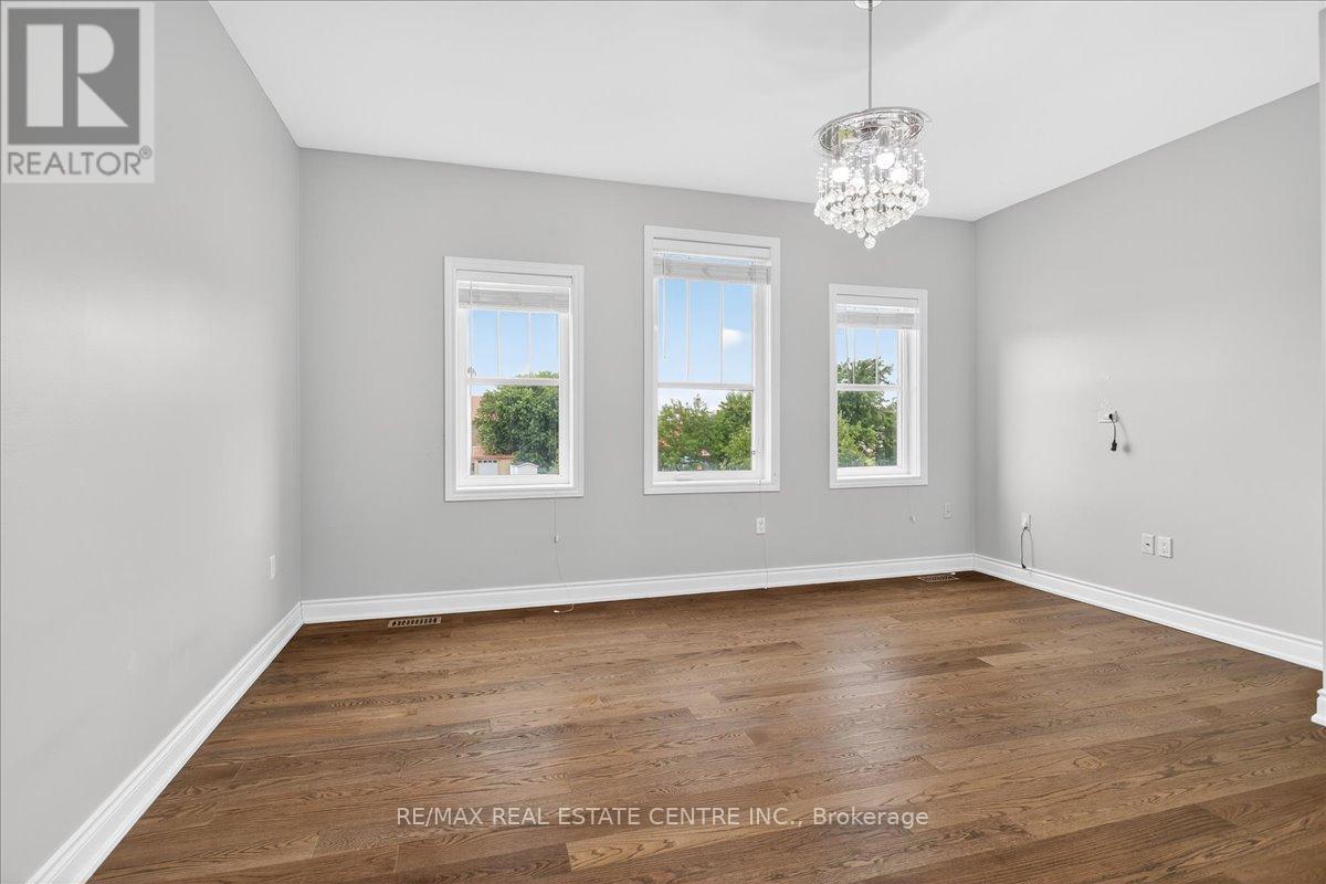 980 Clark Boulevard, Milton, Ontario  L9T 6P6 - Photo 35 - W12358309