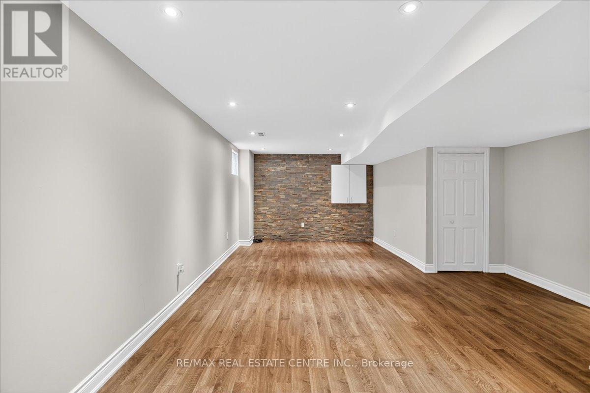 980 Clark Boulevard, Milton, Ontario  L9T 6P6 - Photo 41 - W12358309