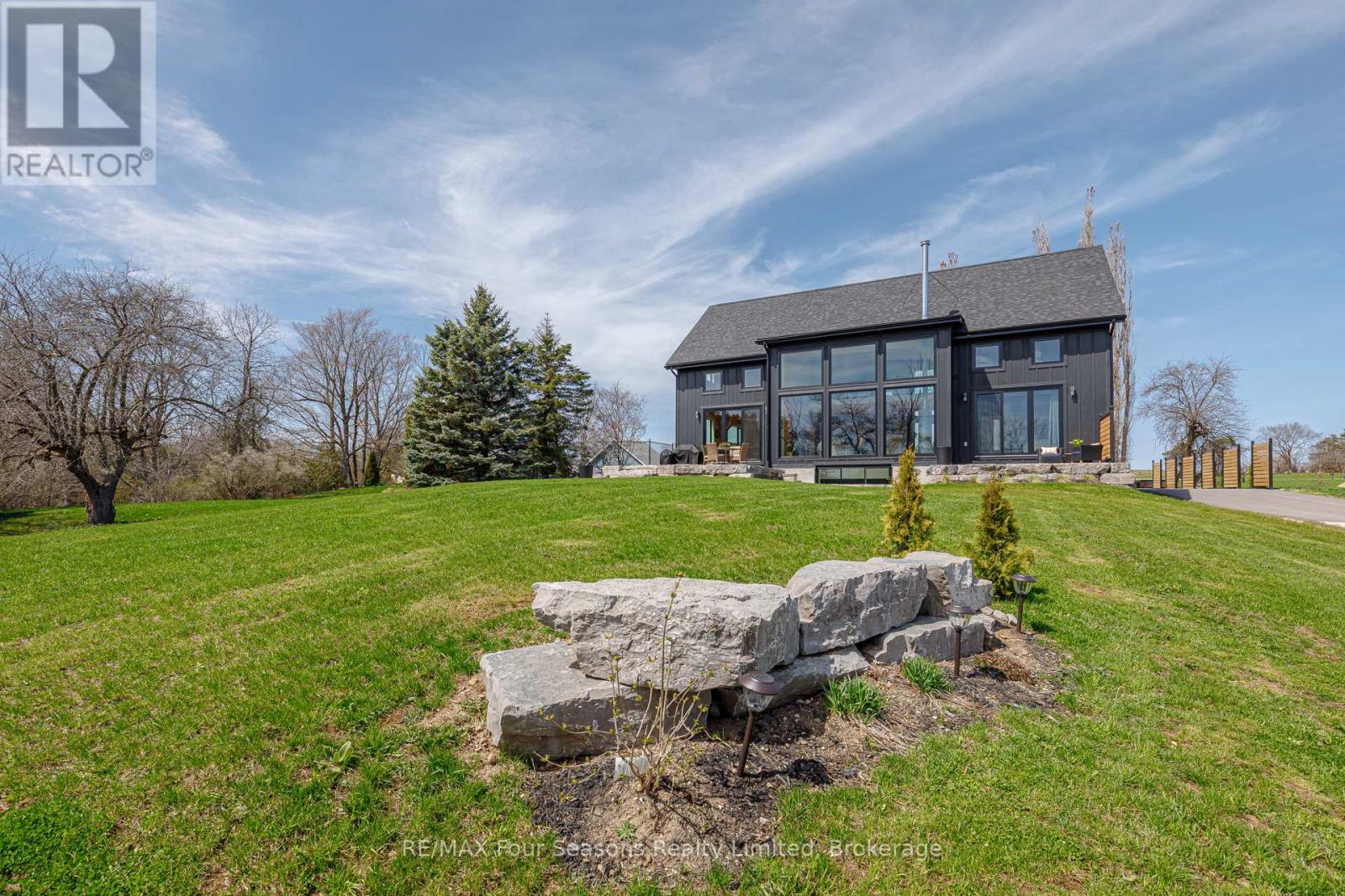 113 Slabtown Road W, Blue Mountains, Ontario  N0H 1J0 - Photo 42 - X12119141