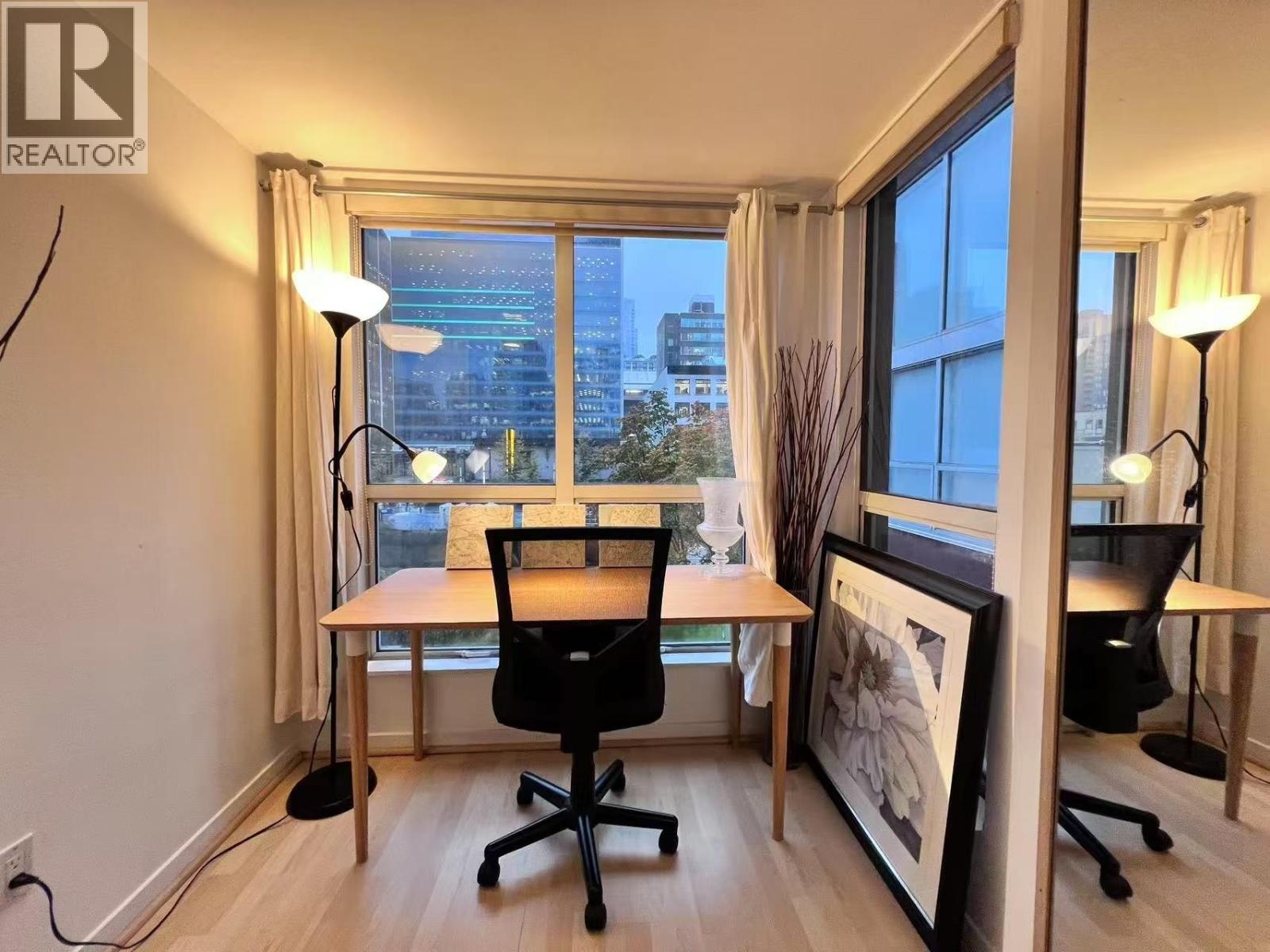 308 933 Seymour Street, Vancouver, British Columbia  V6B 6L6 - Photo 2 - R3039343