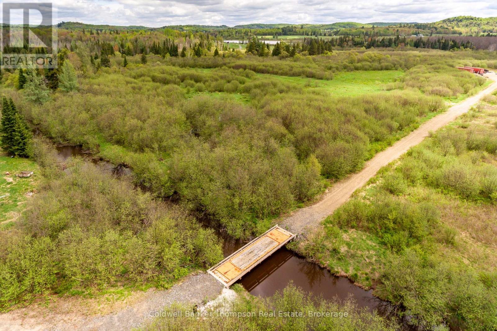 30 Rowanwood Road, Huntsville, Ontario  P0B 1M0 - Photo 12 - X12358341
