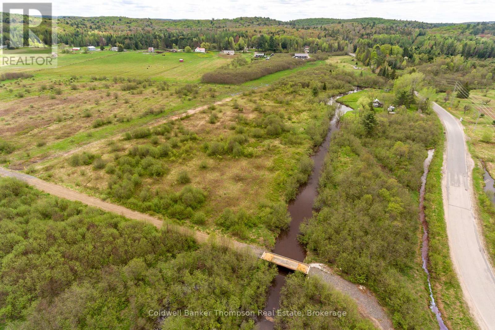 30 Rowanwood Road, Huntsville, Ontario  P0B 1M0 - Photo 14 - X12358341