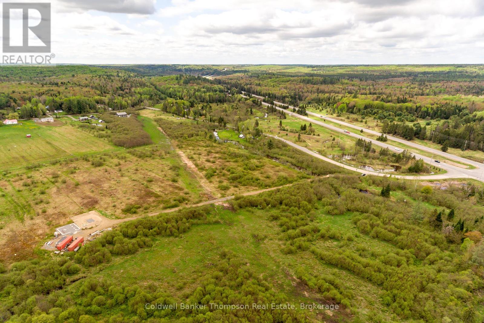 30 Rowanwood Road, Huntsville, Ontario  P0B 1M0 - Photo 21 - X12358341