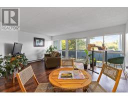 301 - 105 Conroy Crescent, Guelph (Dovercliffe Park/Old University), Ca