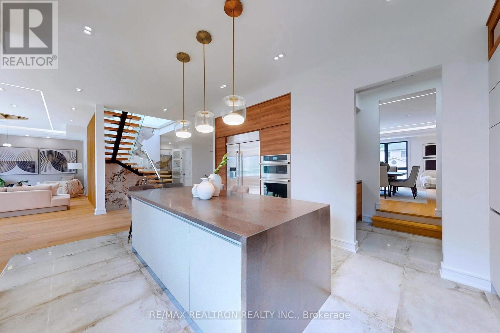 103 Bevdale Road, Toronto, Ontario  M2R 1L8 - Photo 16 - C12358336