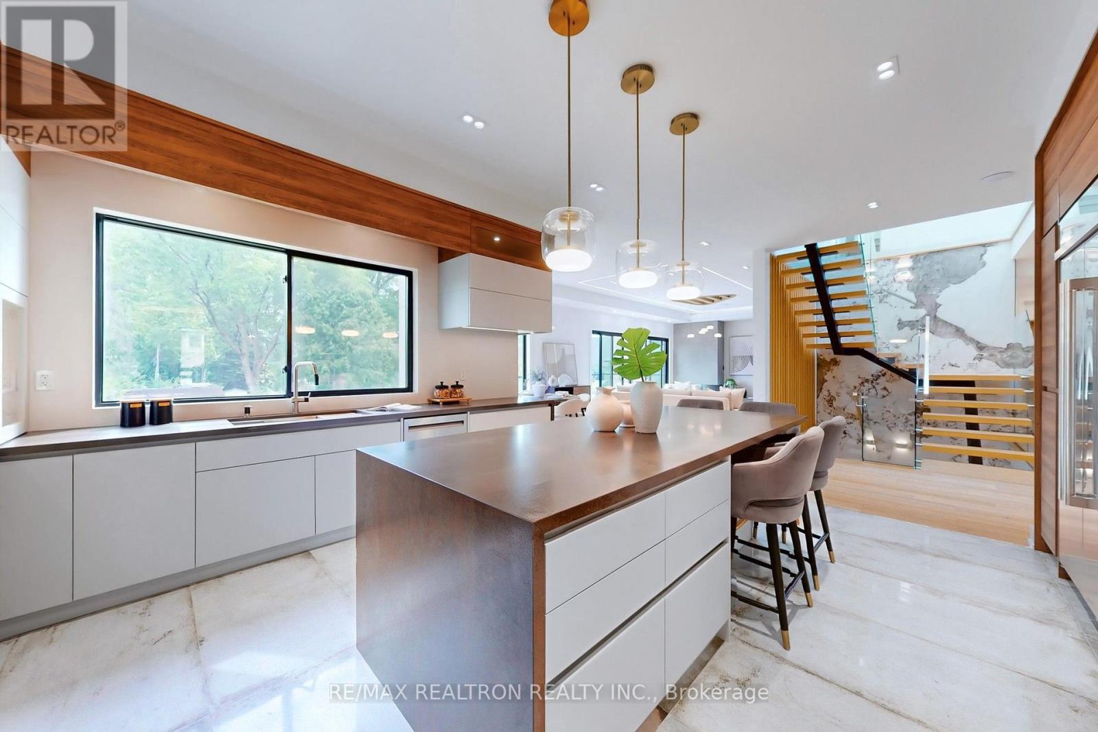 103 Bevdale Road, Toronto, Ontario  M2R 1L8 - Photo 17 - C12358336