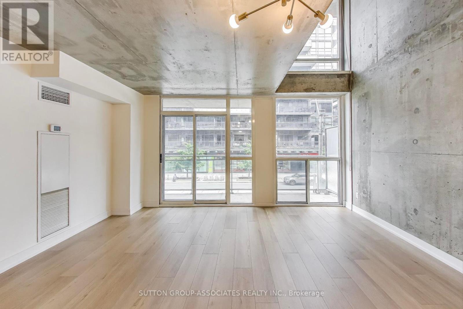 213 - 1029 King Street W, Toronto (Niagara), Ontario  M6K 3M9 - Photo 2 - C12358348