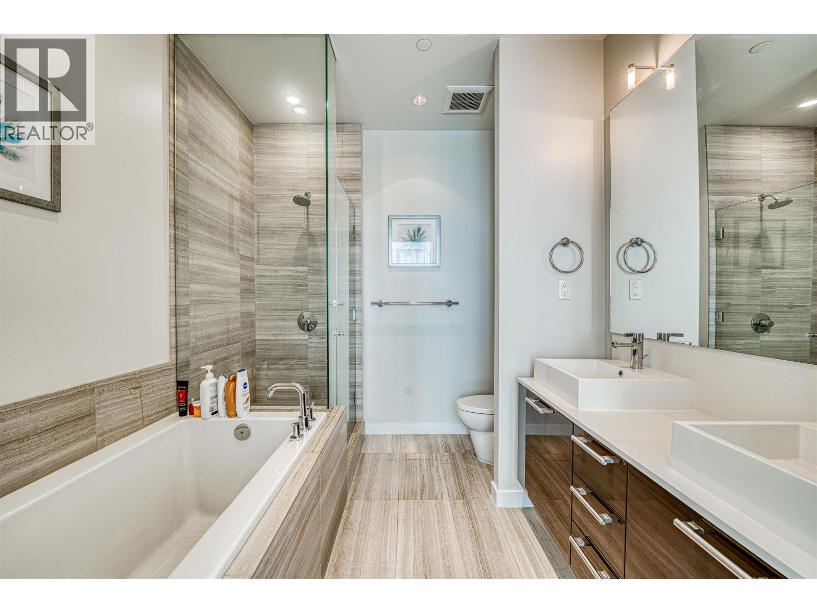 308 5199 Brighouse Way, Richmond, British Columbia  V7C 0A7 - Photo 11 - R3038197