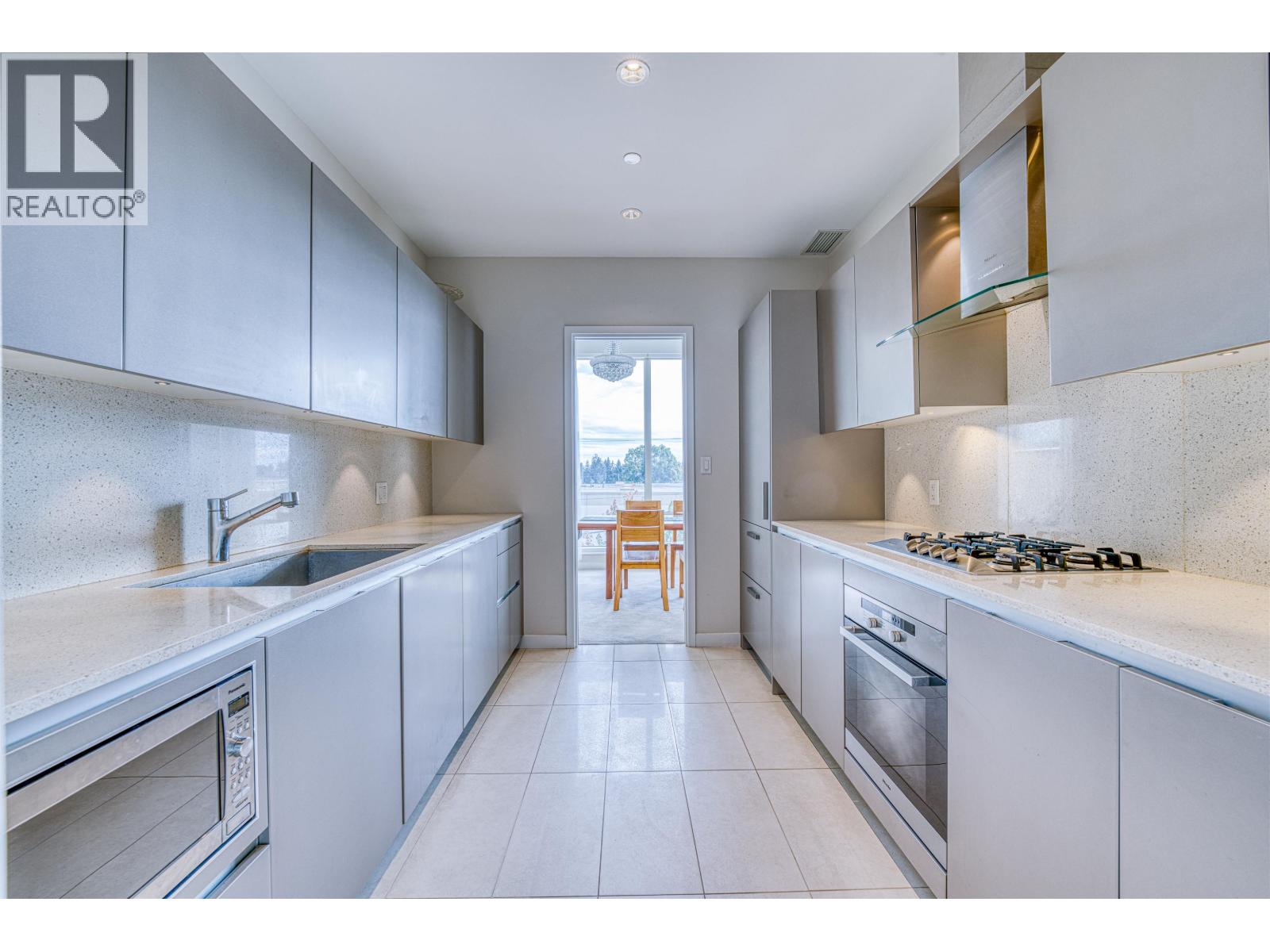 308 5199 Brighouse Way, Richmond, British Columbia  V7C 0A7 - Photo 15 - R3038197