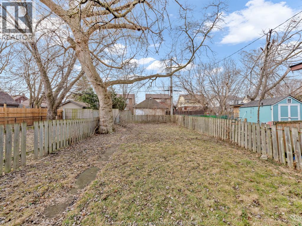 417 Bridge, Windsor, Ontario  N9B 2M3 - Photo 27 - 25021291