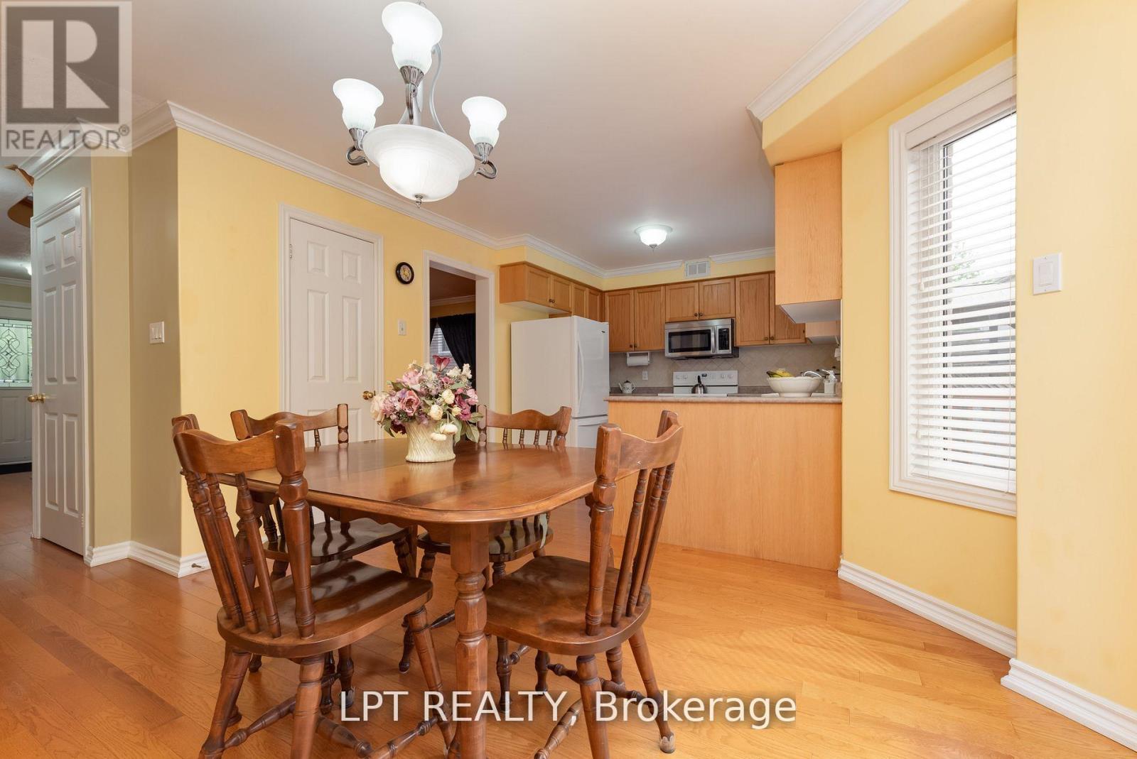 25 Dunnett Drive, Barrie, Ontario  L4N 0J7 - Photo 14 - S12358337
