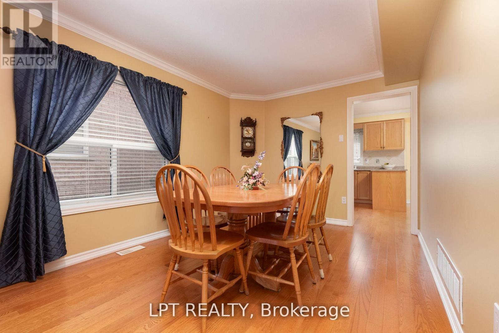 25 Dunnett Drive, Barrie, Ontario  L4N 0J7 - Photo 16 - S12358337