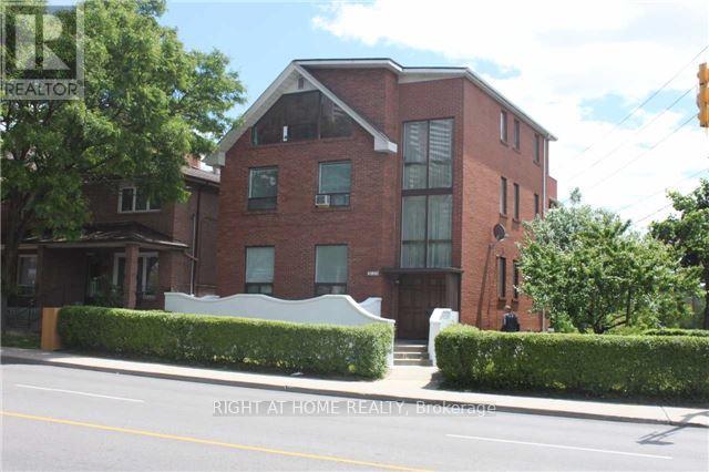 #4 - 2123 LAWRENCE AVENUE W, Toronto, Ontario