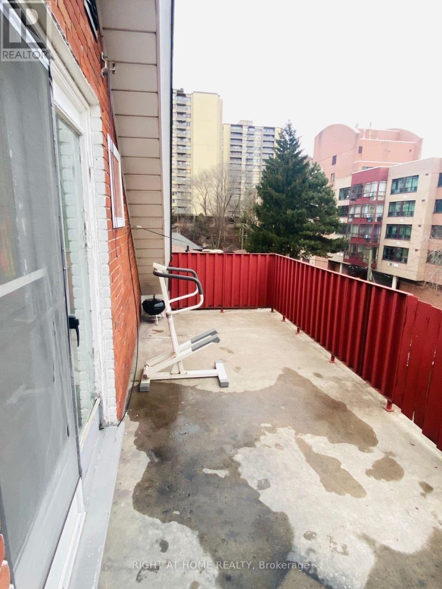 #4 - 2123 Lawrence Avenue W, Toronto, Ontario  M9M 1H7 - Photo 14 - W12358347