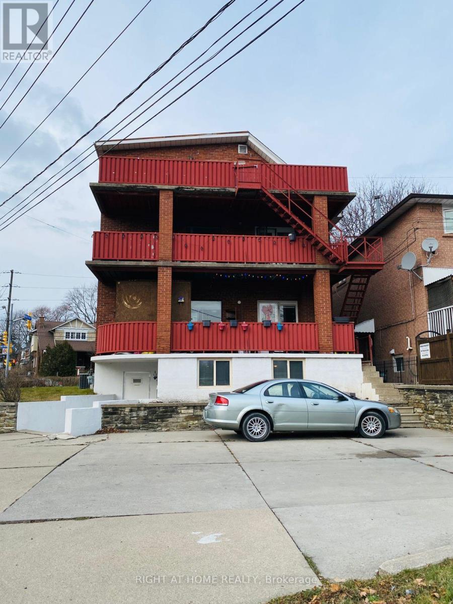 #4 - 2123 Lawrence Avenue W, Toronto, Ontario  M9M 1H7 - Photo 15 - W12358347