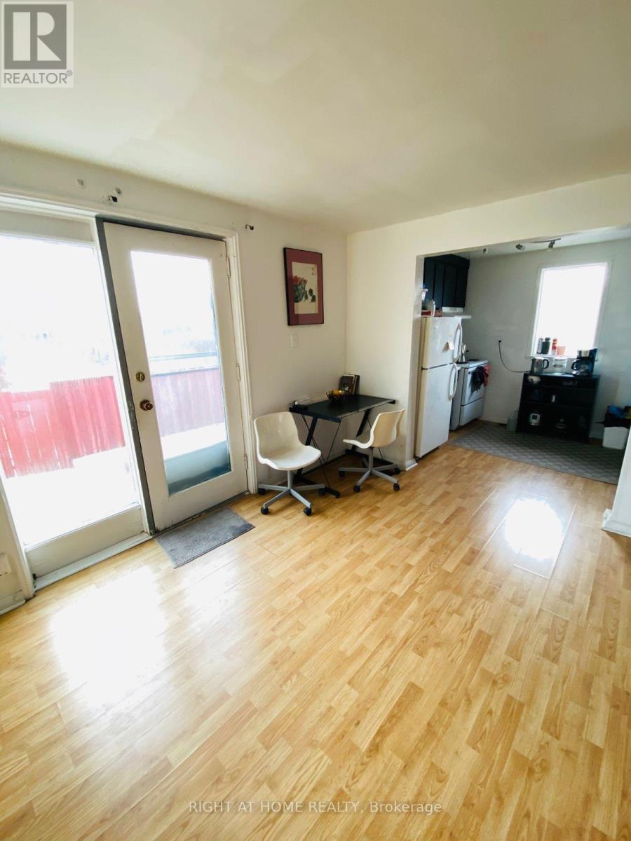 #4 - 2123 Lawrence Avenue W, Toronto, Ontario  M9M 1H7 - Photo 3 - W12358347