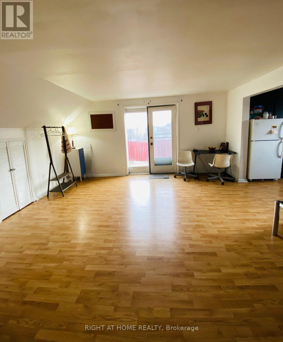 #4 - 2123 Lawrence Avenue W, Toronto, Ontario  M9M 1H7 - Photo 4 - W12358347