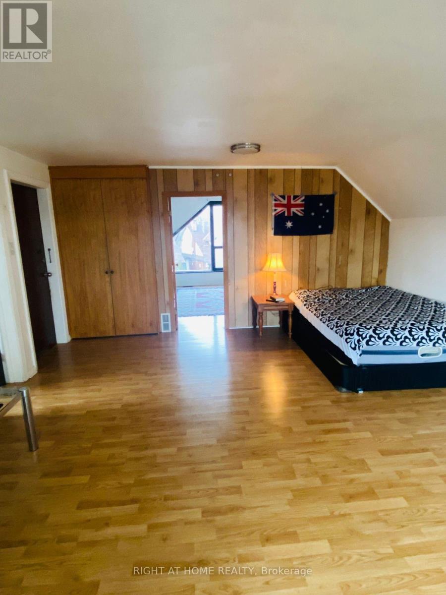 #4 - 2123 Lawrence Avenue W, Toronto, Ontario  M9M 1H7 - Photo 9 - W12358347
