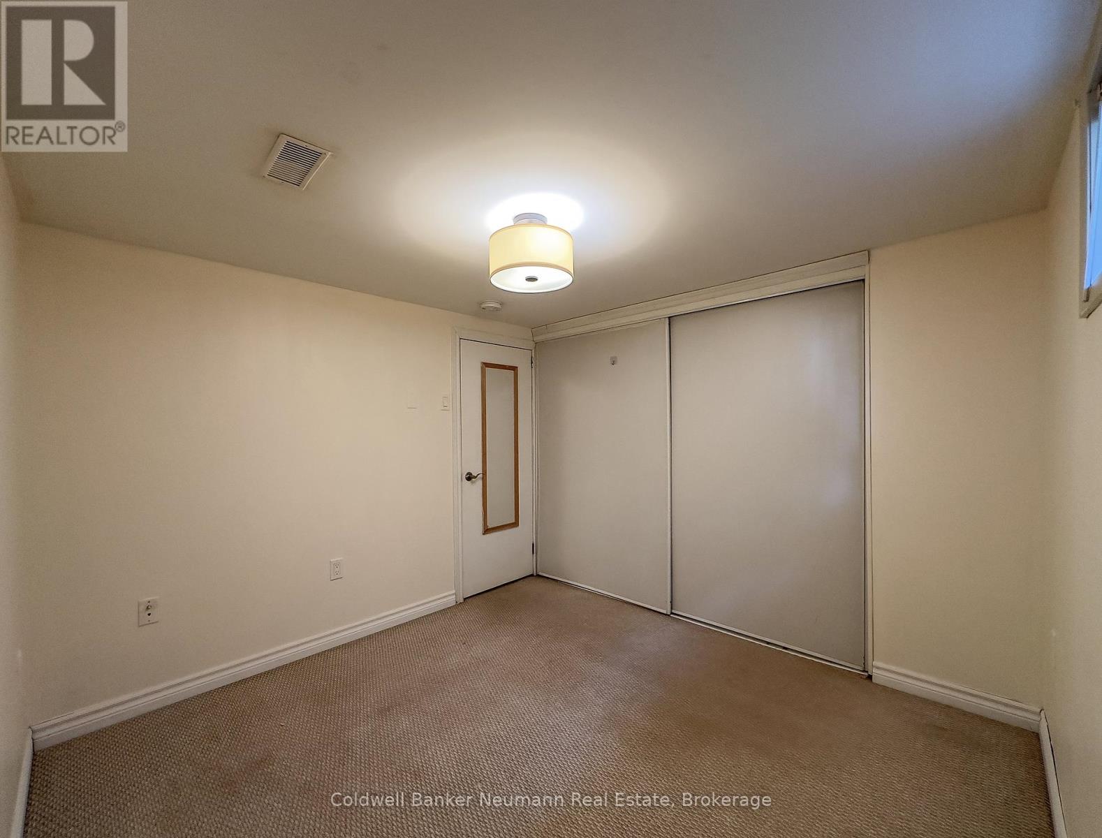 Lower - 17 Ottawa Crescent, Guelph, Ontario  N1E 2A4 - Photo 12 - X12358381