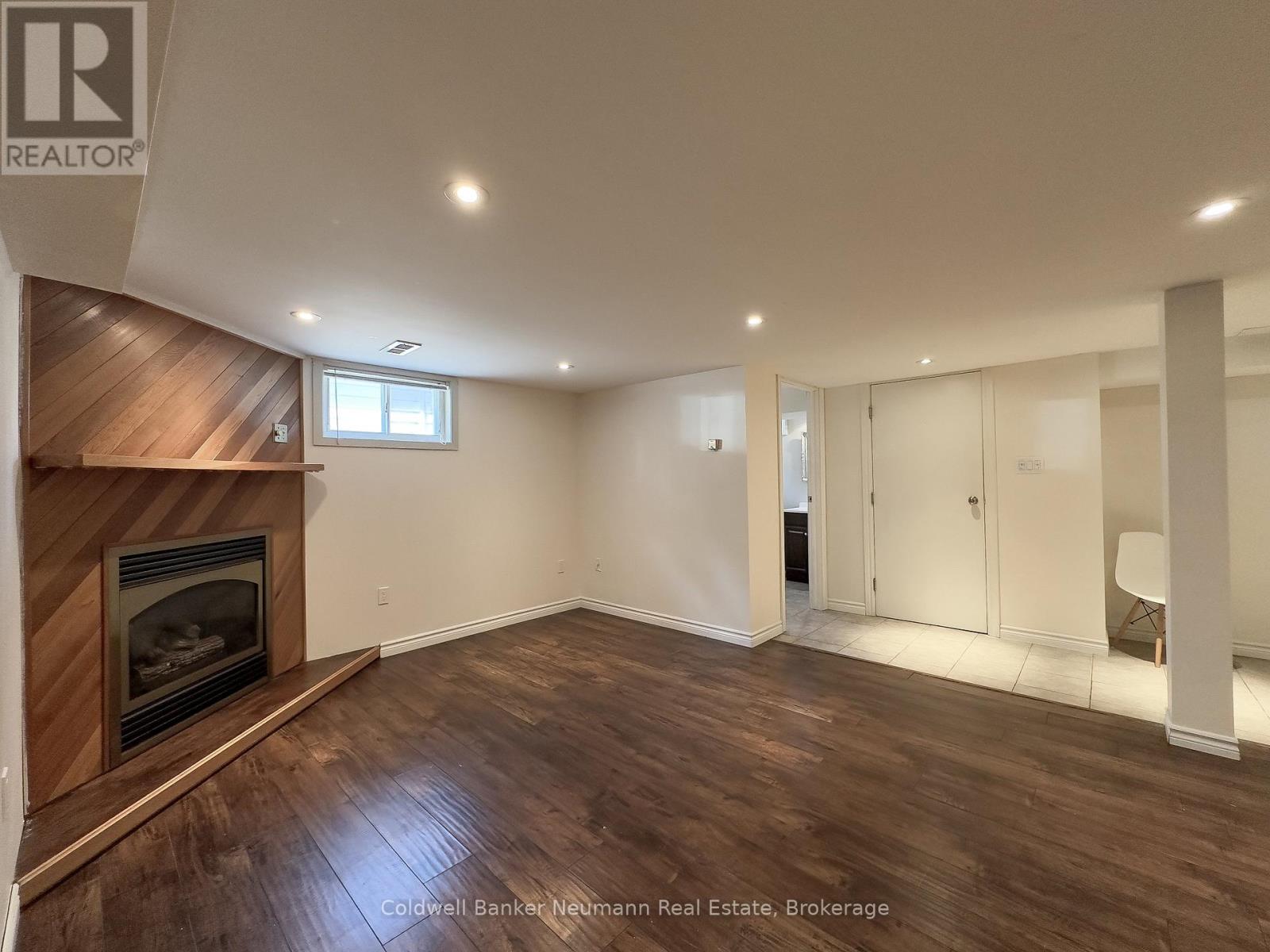 Lower - 17 Ottawa Crescent, Guelph, Ontario  N1E 2A4 - Photo 5 - X12358381
