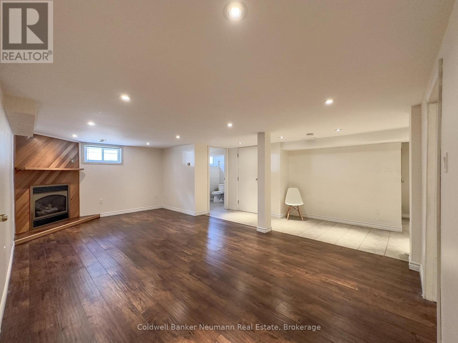 Lower - 17 Ottawa Crescent, Guelph, Ontario  N1E 2A4 - Photo 6 - X12358381