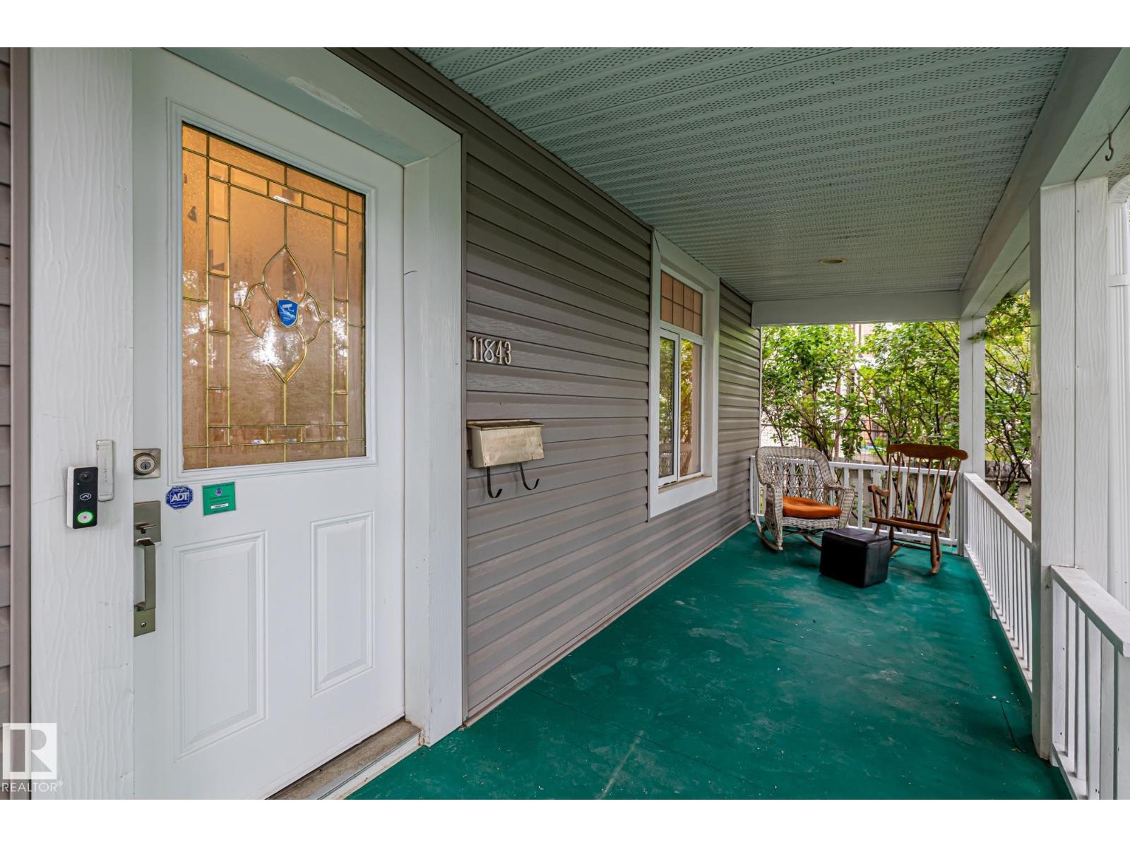 Property at 11843 96 ST NW image 5