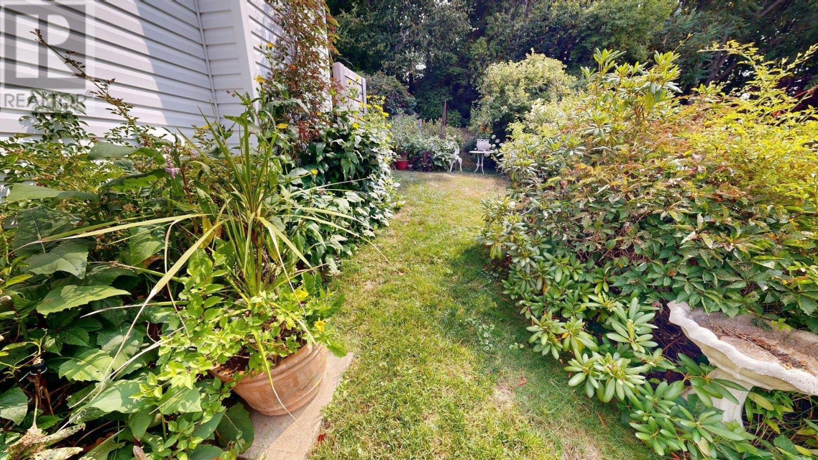 71 Riverview Crescent, Bedford, Nova Scotia  B4A 2X5 - Photo 4 - 202521325