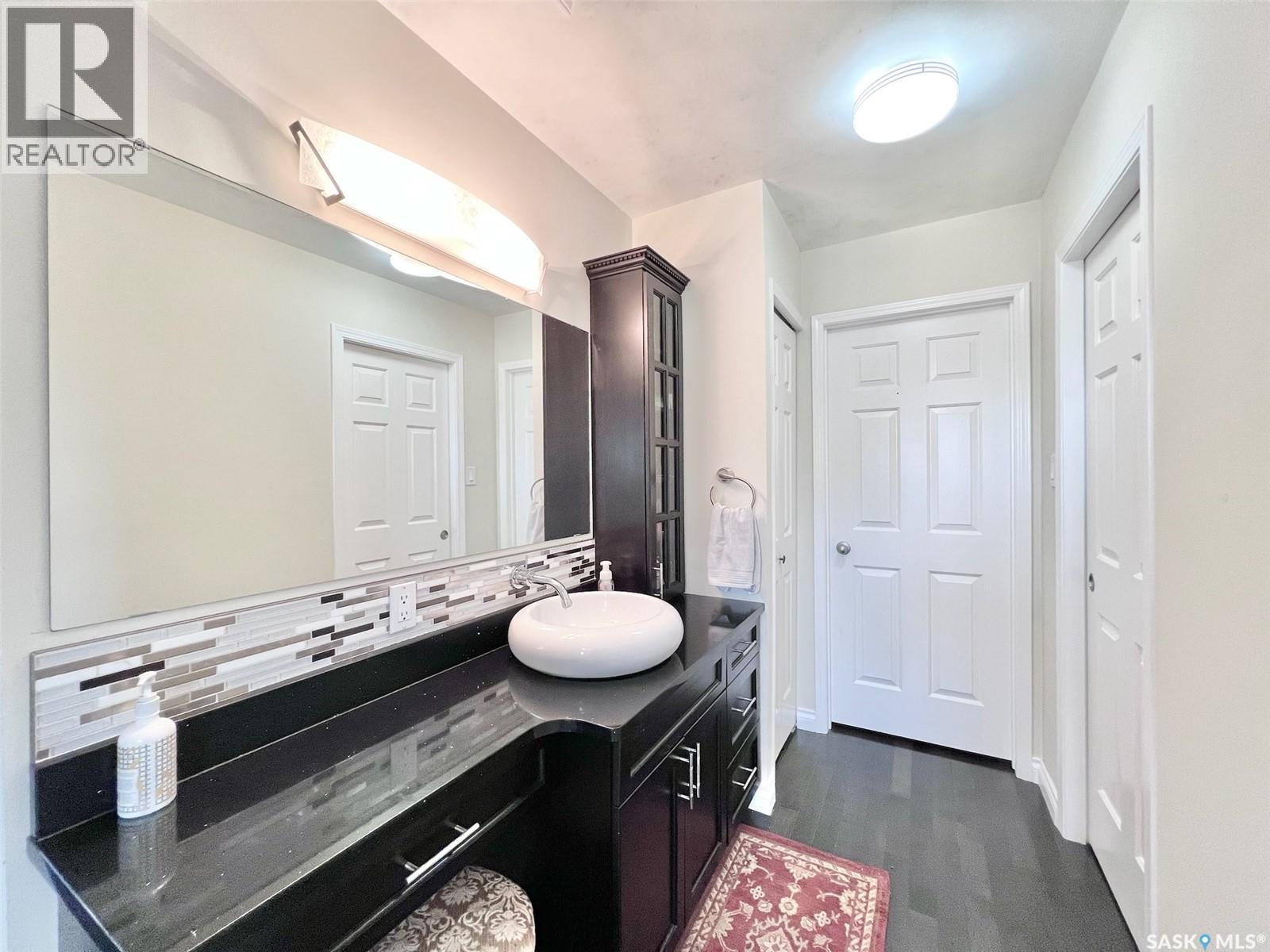 5 Poplar Place, Outlook, Saskatchewan  S0L 2N0 - Photo 22 - SK016125