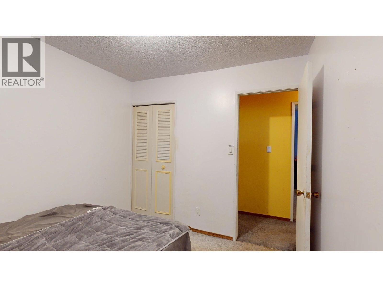 2016 Alder Street, Elkford, British Columbia  V0B 1H0 - Photo 19 - 10358055
