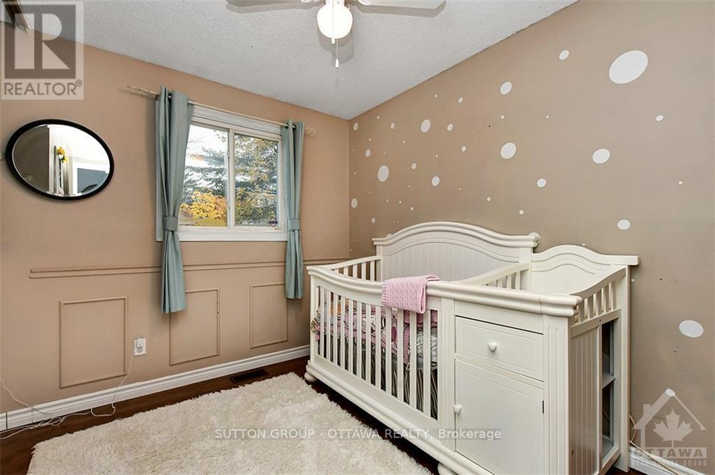 20 Dundegan Drive, Ottawa, Ontario  K2L 1P8 - Photo 11 - X12358401