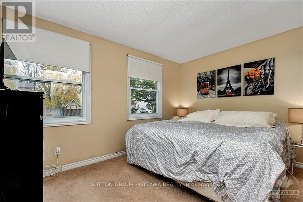 20 Dundegan Drive, Ottawa, Ontario  K2L 1P8 - Photo 9 - X12358401