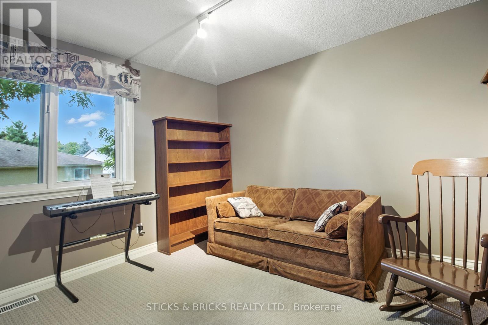 16 - 4667 Portage Road W, Niagara Falls, Ontario  L2E 6A9 - Photo 27 - X12272763