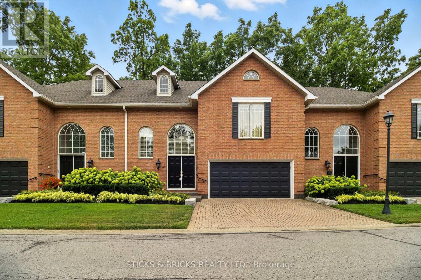 16 - 4667 Portage Road W, Niagara Falls, Ontario  L2E 6A9 - Photo 2 - X12272763