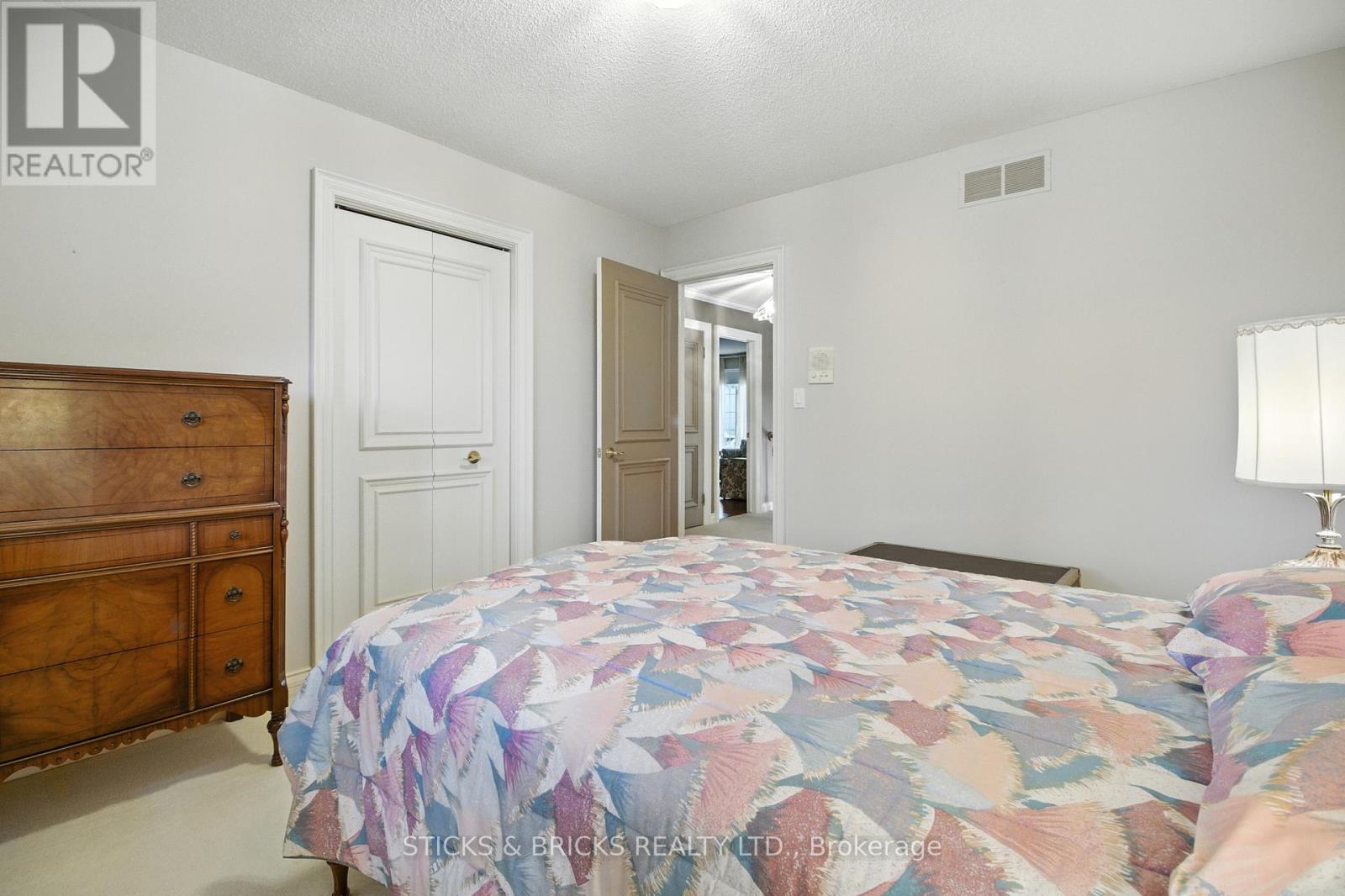 16 - 4667 Portage Road W, Niagara Falls, Ontario  L2E 6A9 - Photo 26 - X12272763