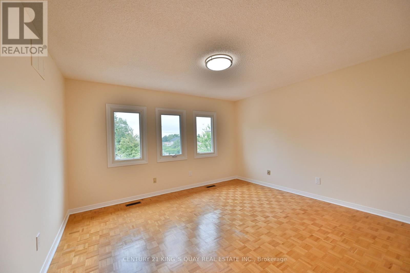 5500 Turney Drive, Mississauga, Ontario  L5M 4Y8 - Photo 25 - W12358132