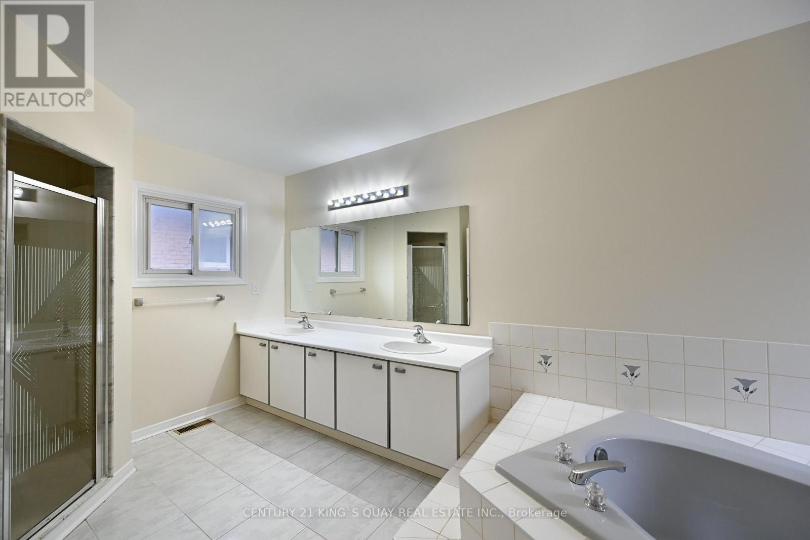 5500 Turney Drive, Mississauga, Ontario  L5M 4Y8 - Photo 26 - W12358132
