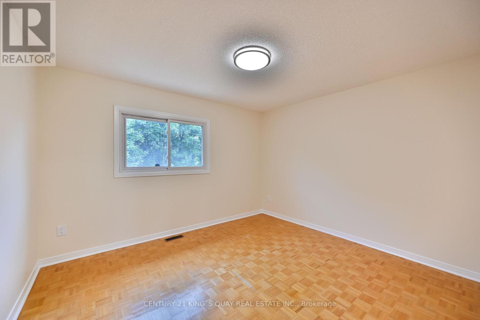 5500 Turney Drive, Mississauga, Ontario  L5M 4Y8 - Photo 22 - W12358132
